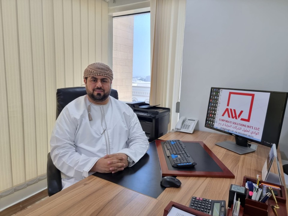 OMAN MANIE AL OMAN MANIE AL