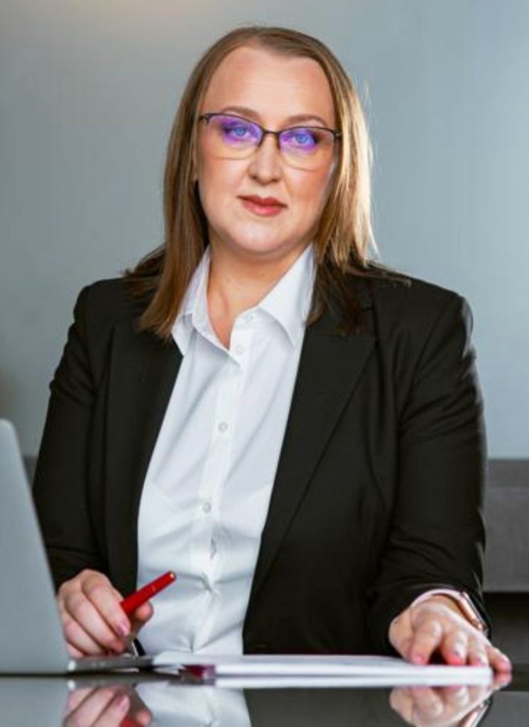 alina alina