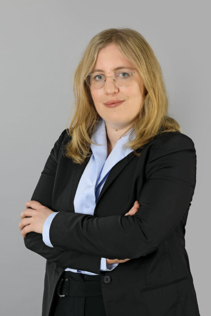 Legalido_Hake_Nina Legalido_Hake_Nina