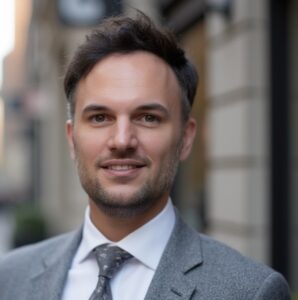 Contact Person of Savoir Consulting: Hubertus Droste