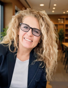 Contact Person of Studio Dialogica - Laura Gabriela Mogoi: Laura Gabriela Mogoi