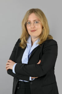 Nina Hake Logo